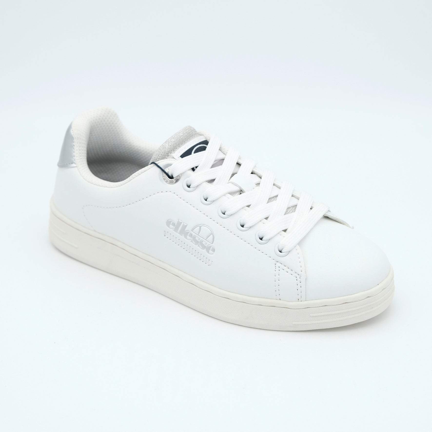 00352_8|28a1f4bc10917a669bcacbe44ff04f1e