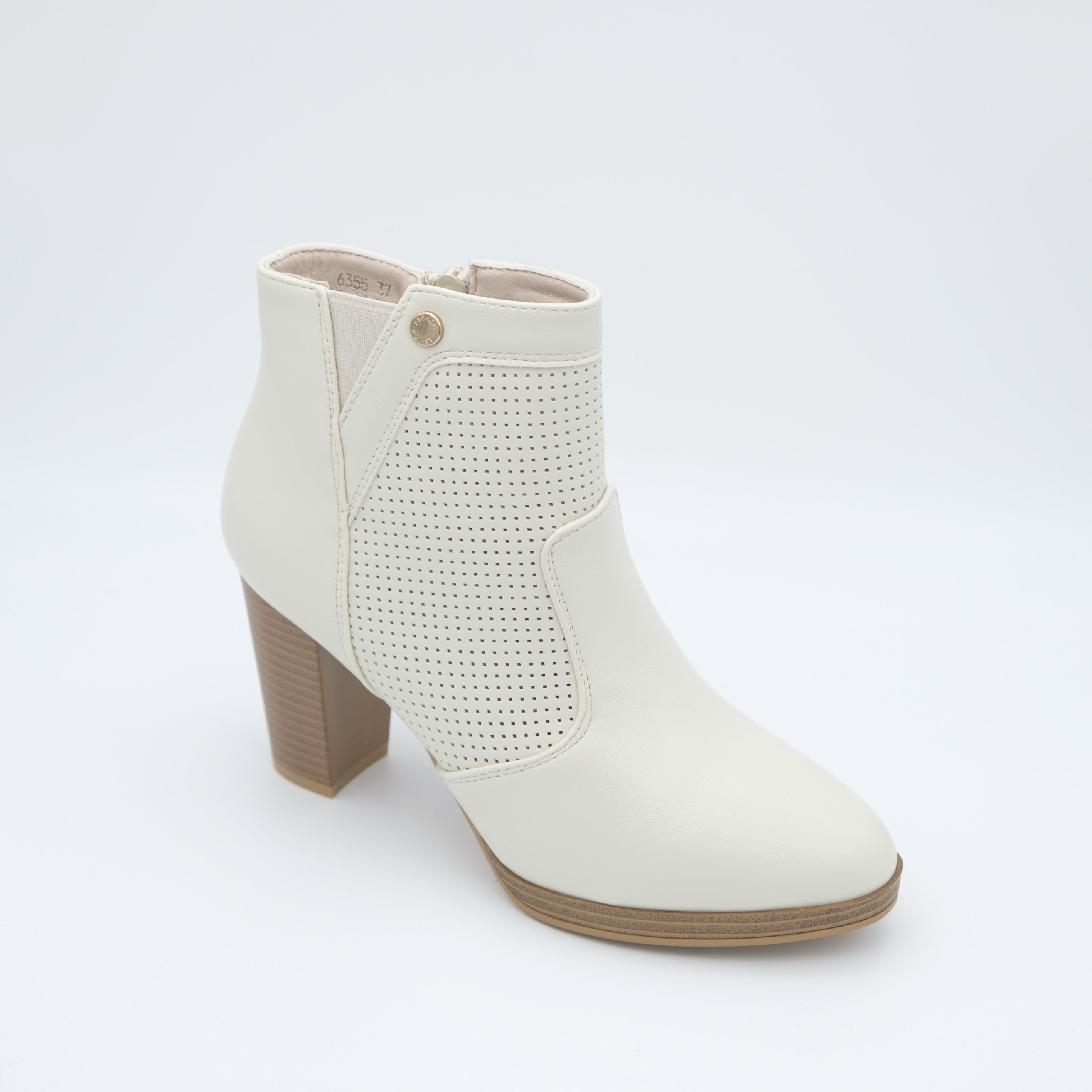 00549_10|c6eccca77bca363cc9bfa2d7ae08f803