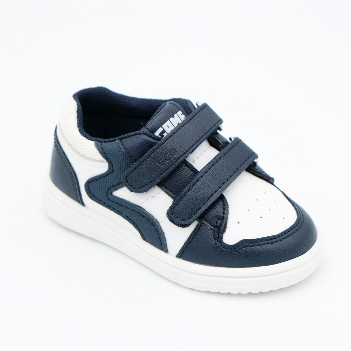 00572_46|cca48c98f1334e8b4602a16b7a8a4167