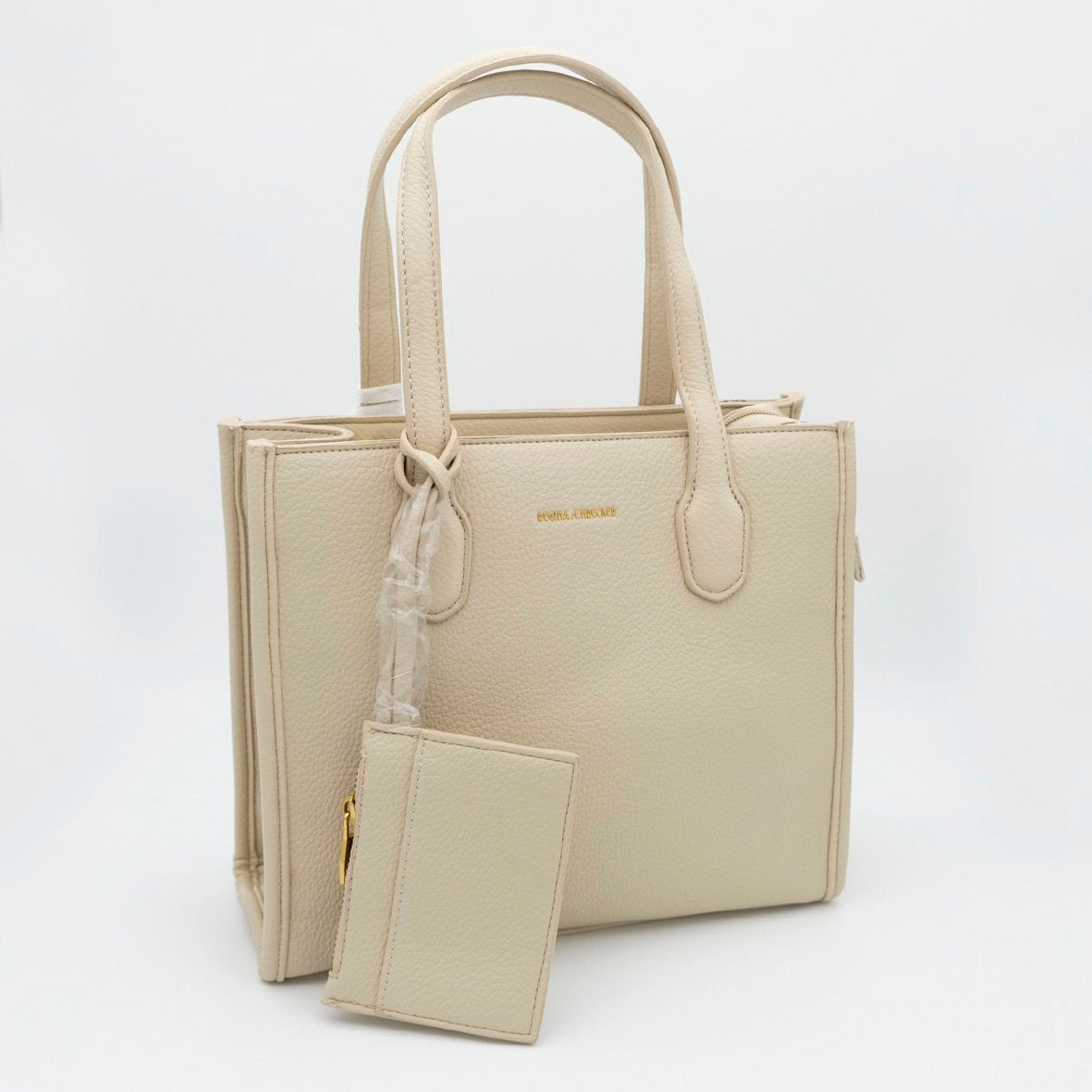 00782_10|4303d5fea9e434f3af33fbb5f773868d