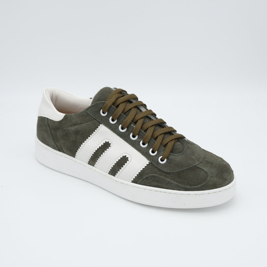 00818_41|9ce32bf0a74cef0ca9439463f2bcf89e