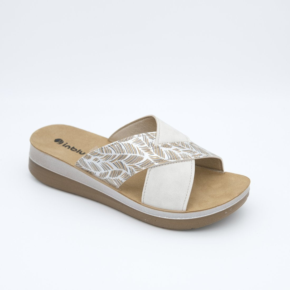 01200_100|bf27625a7794e4f65eed3e7ba4e4d14d