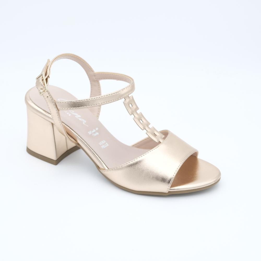 01231_70|ac85b33e5c07146a85ca8335edb2519d