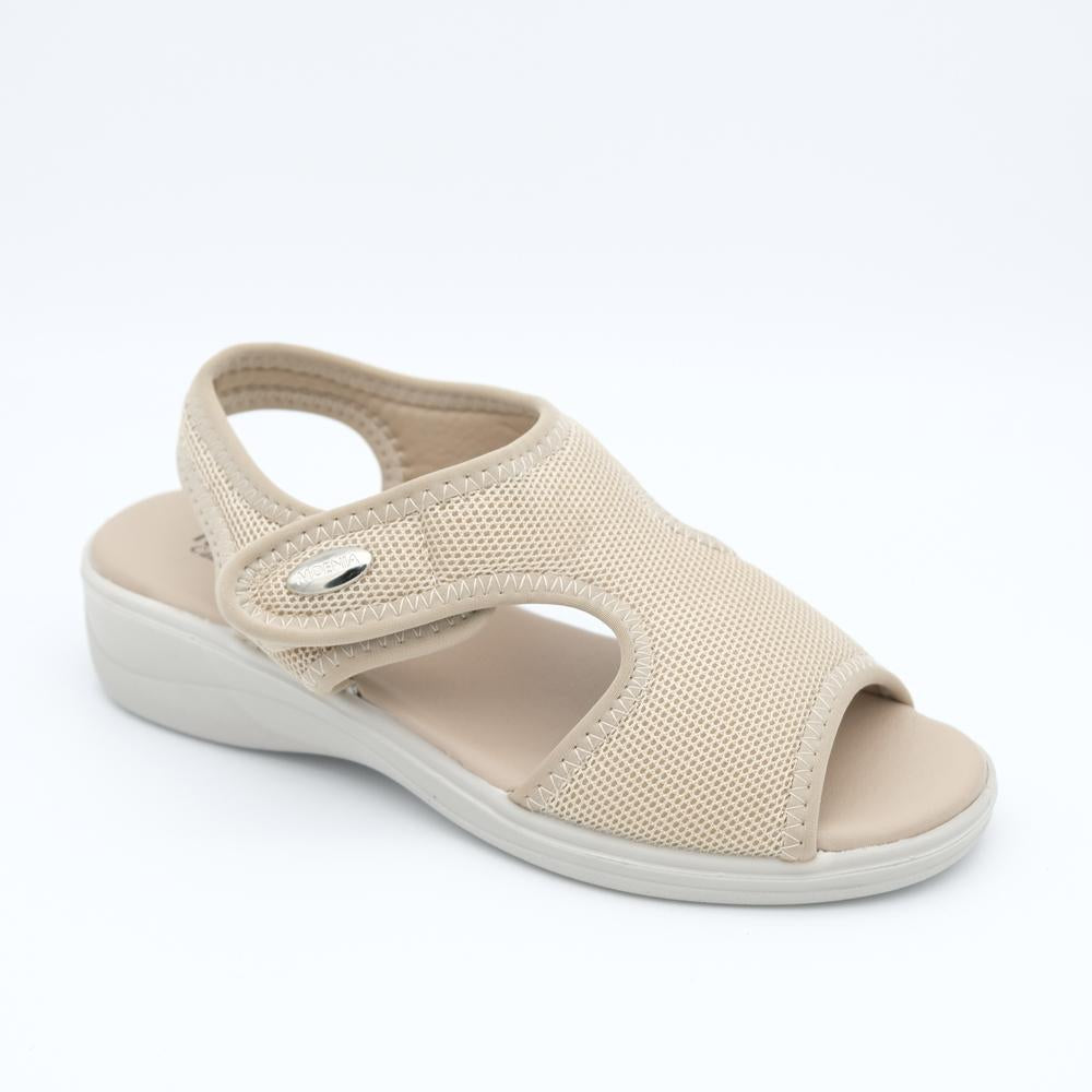 01588_10|bc025cffcdea96ba51d9548ee2aa0c88