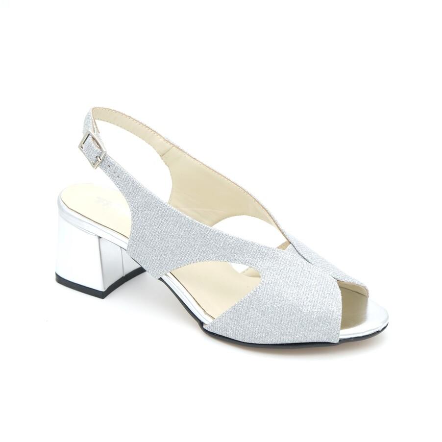 01641_7|f3e372228809b541661323c87d7d036b