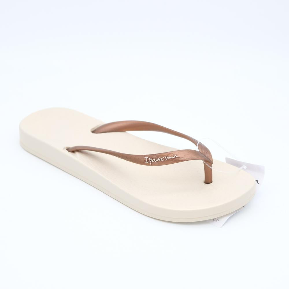 02022_165|8c7b66ab5e501c2ad3cd9a856c5407a2