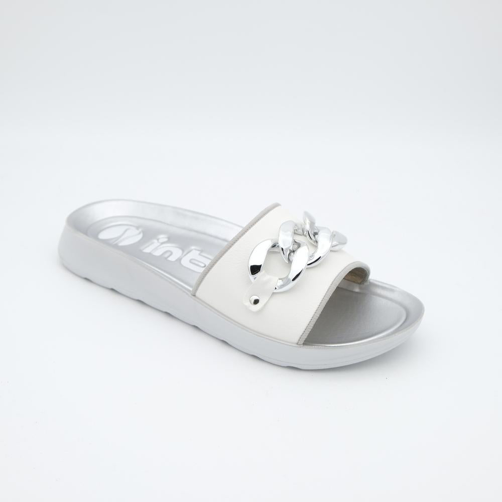 02034_7|3e471e37abfeeca593ad051596560f9b