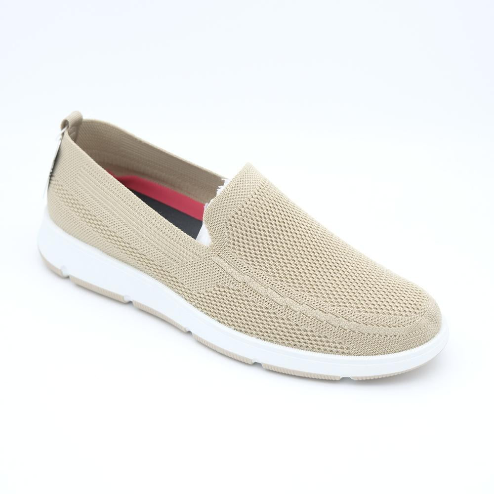 02135_10|944ee2f0b4b3386a11111772131a635a