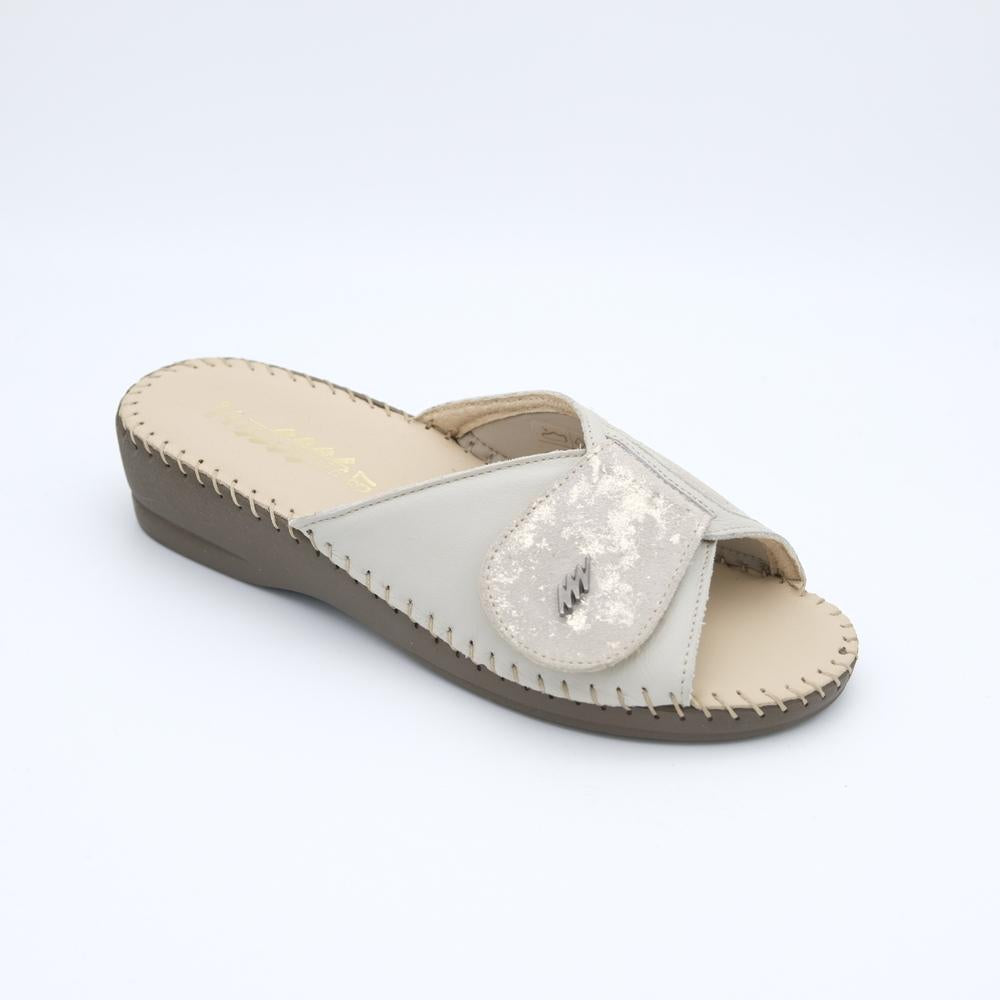 02219_19|76ec373b9181ca6383bb22e6e0f83667