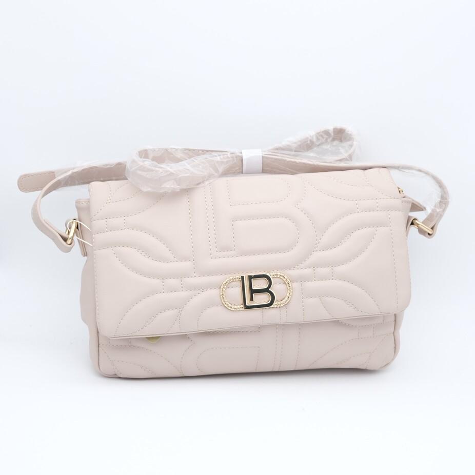 02746_6|bb4c5a1cd11e0882d783406d94570b10