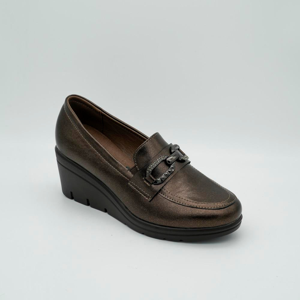 03203_93|77b8872764bc4518e4300f12f8961651