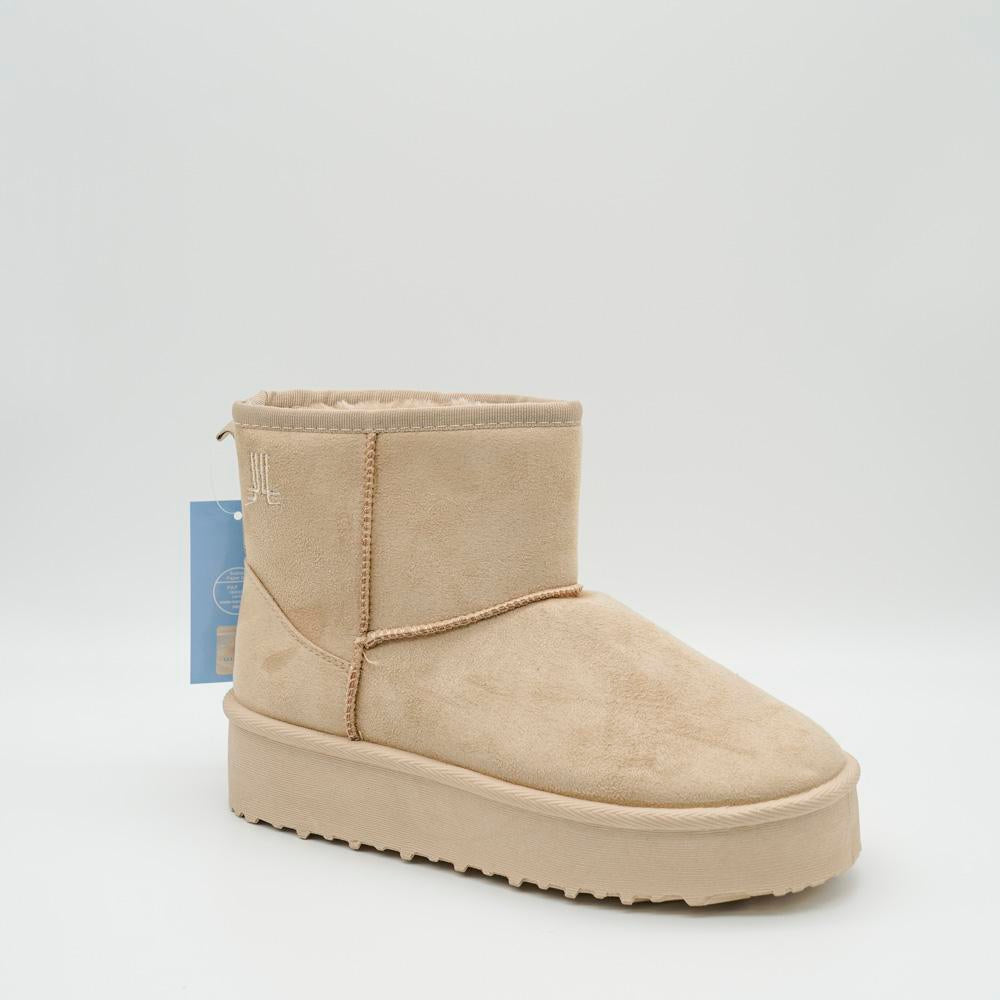 03217_10|f412e633364e117050cd5acbff77b142