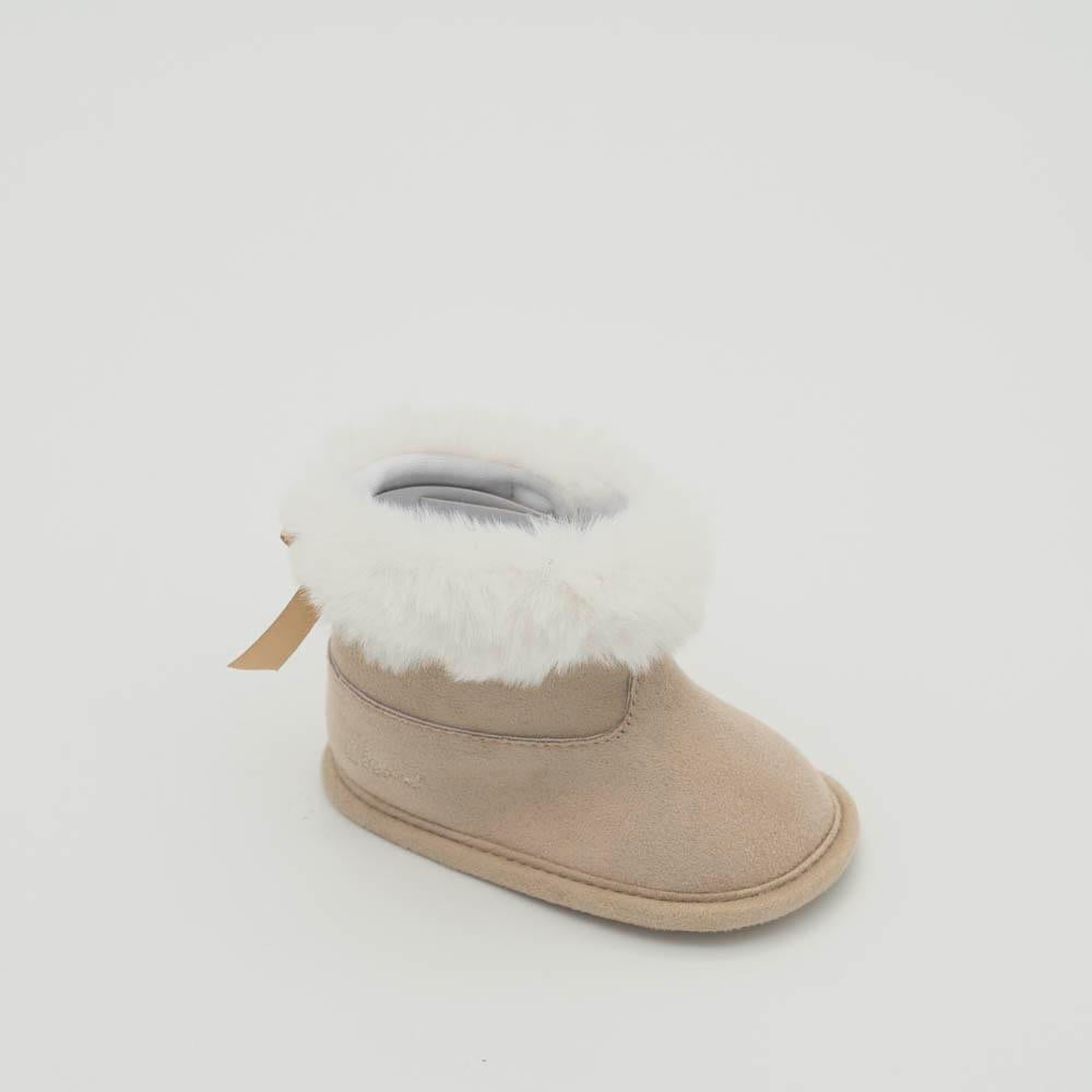 03560_10|fb0a713655ec560a32ffba6e14c9ae13