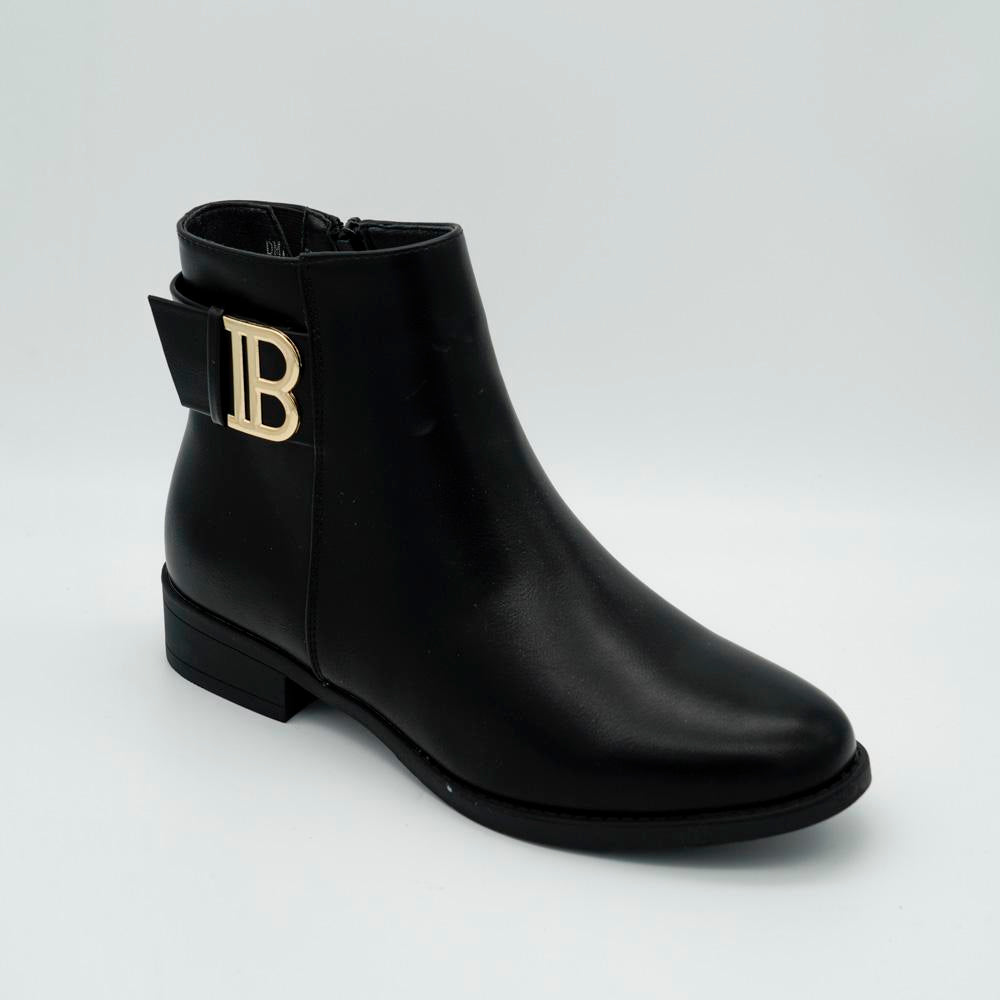 03590_1|726c565cd2792511861c328035e7e1fe