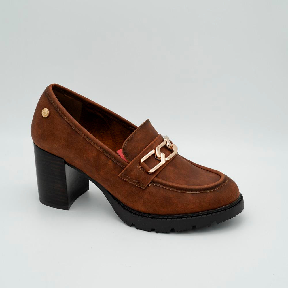 03629_4|225d483e84c5337a5e1c954bc57fe6b8