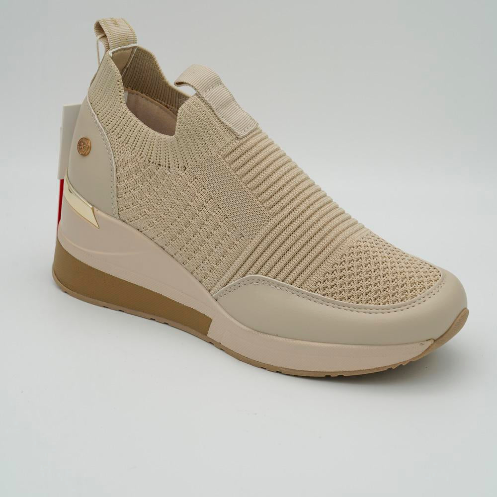 03688_10|d85877925be45fe71ad2bd03782786e2