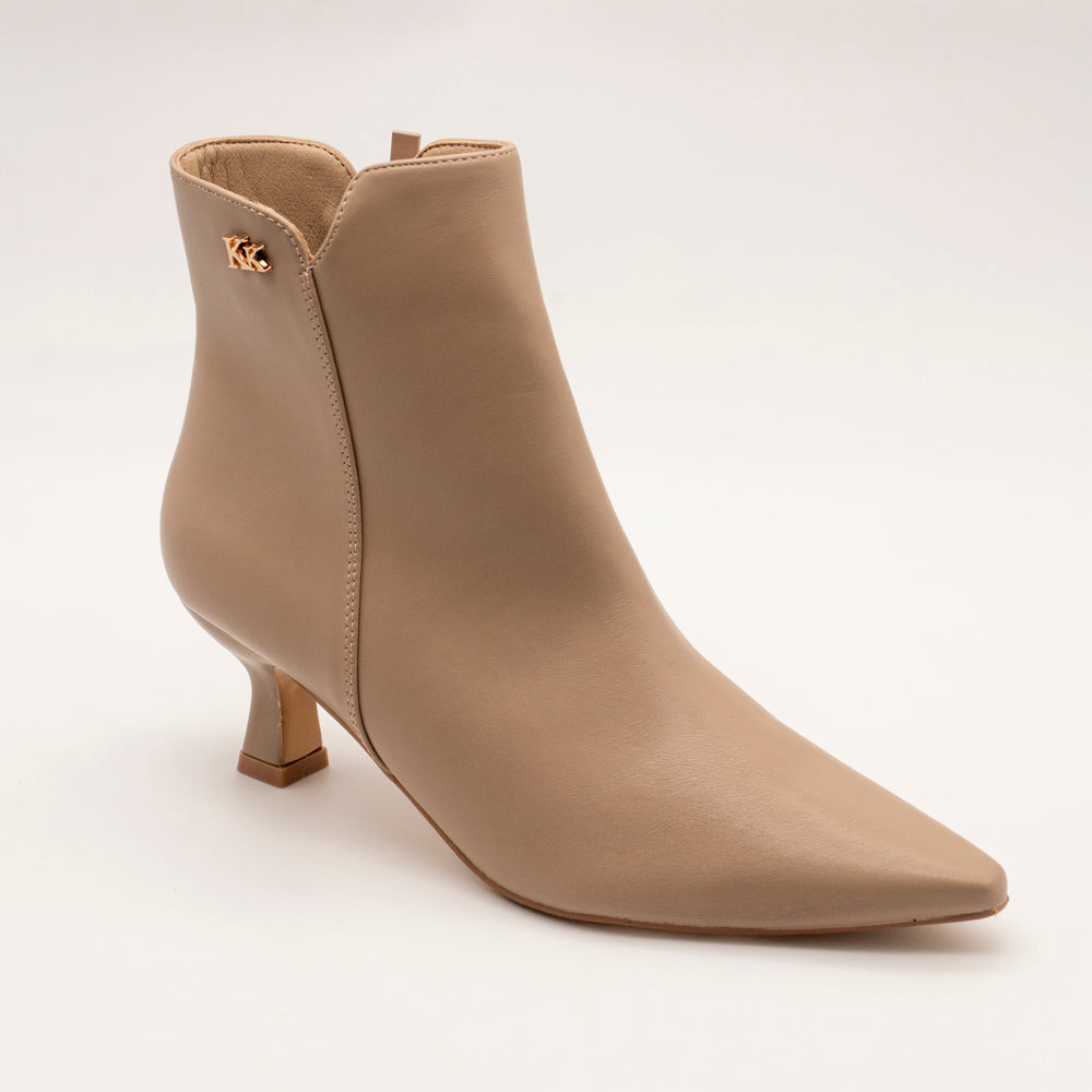 03723_11|0b536395e0111b25a589cc76ca581d81