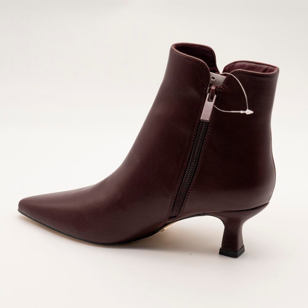 03723_17_0|afb4ccbe34c1cd5ef4861c95041d32ab