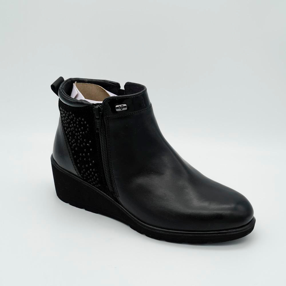 03778_1|e8f5a45f1dec9594f48e62380b3dc32e