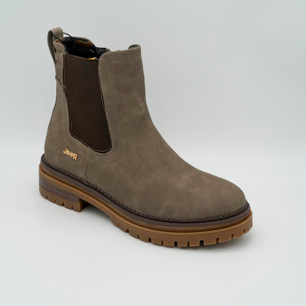 03832_11|0adaeedf1e9065ed93179e5f04db7e2e