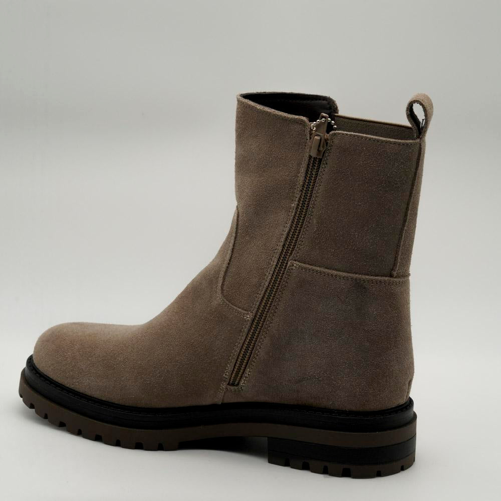 04165_11_0|a446b35c04ace898b607fb673607fc9b