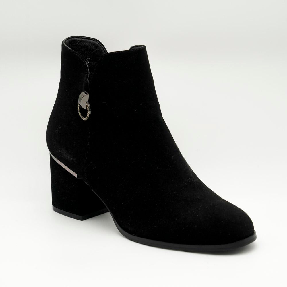 04203_1|221bde315521b39eca1a20a83e46a661