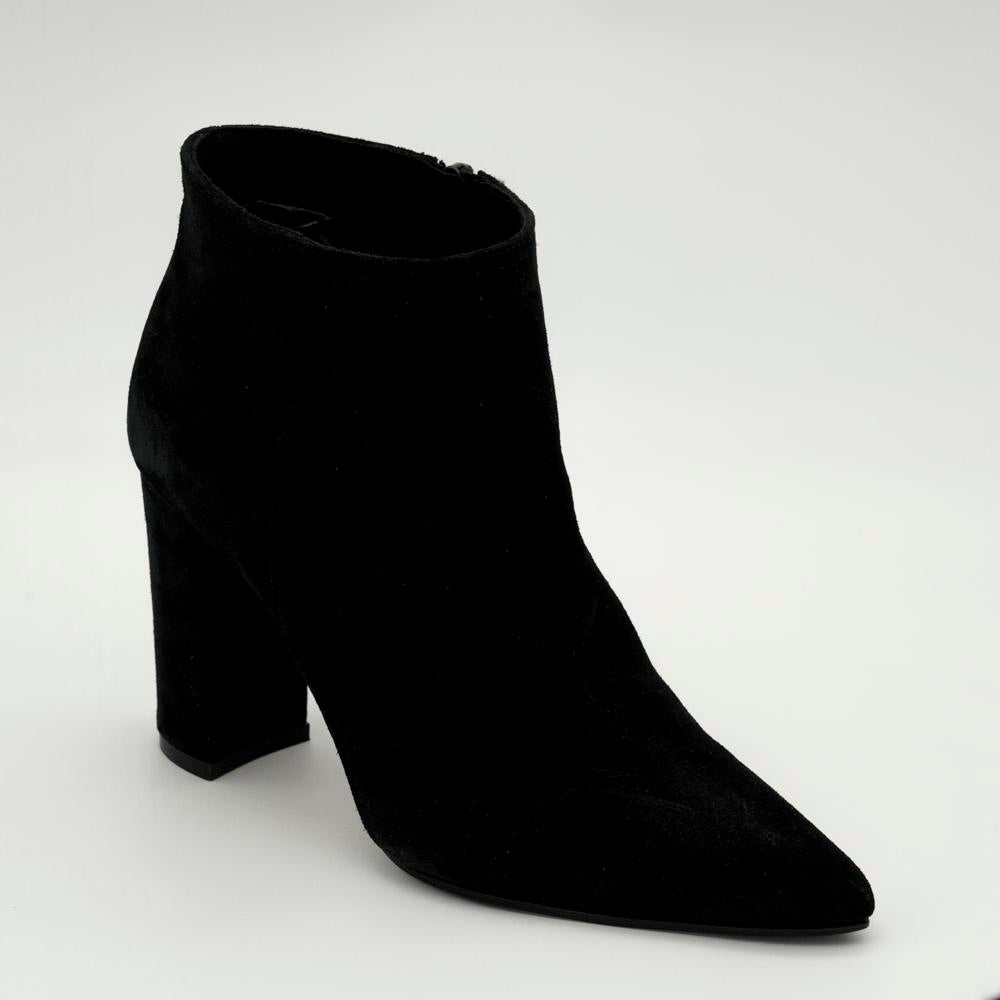 04391_1|7251e8c0172b4f2f6755a429ff2d00c0