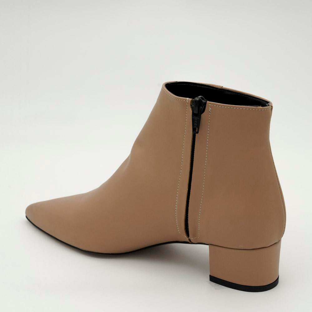 04398_10_0|95dbf6c0687db529e87458e33b424585