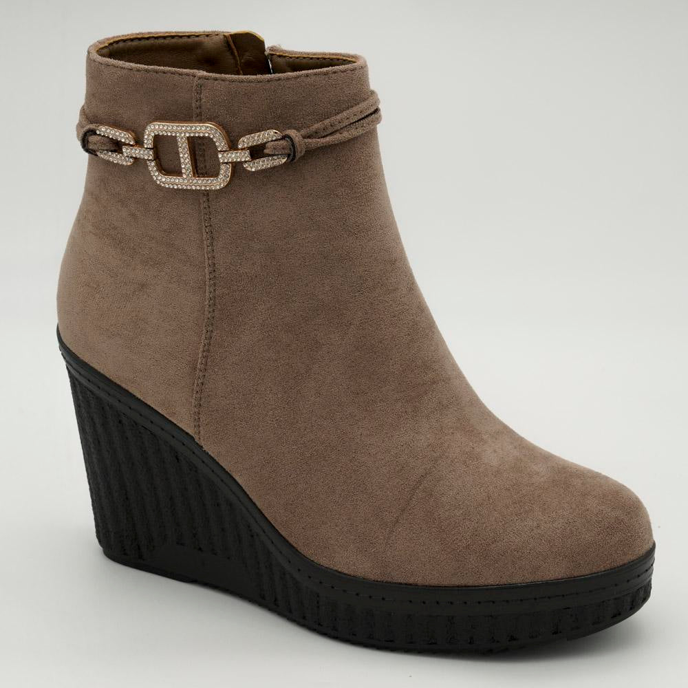 04449_13|95cdb146fffbee58fd50708a26098f16