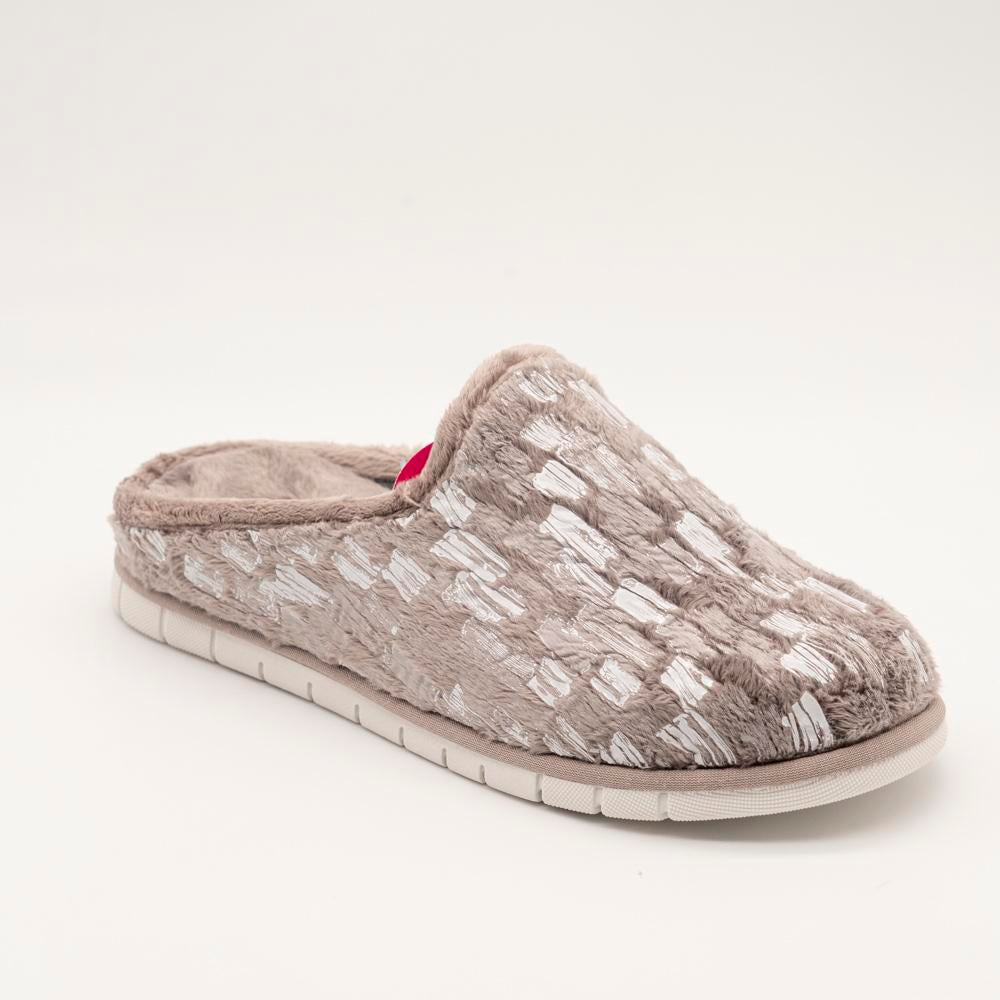 04565_11|e891dc34158a5e11c2570c29c72607e2